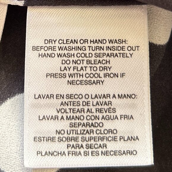 Anne Klein SZ S Silky sleeveless gray & white polka dot top Modern Office Staple - Picture 6 of 7